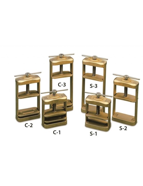 BRIDA DE LATON FORJADO PARA...